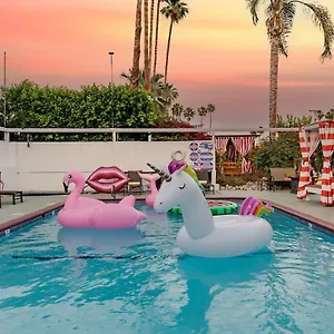 Hotel Float, Palm Springs