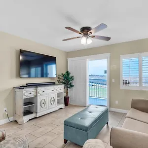 https://hol-surf-racquet-club-101-d-condo.hotels-destin.com